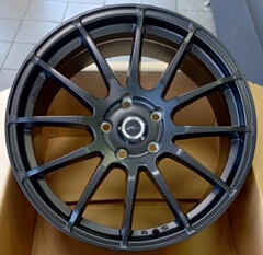 Диск Lizardo 118 18x7.5 5x114.3 ET37 DIA66.6 CB